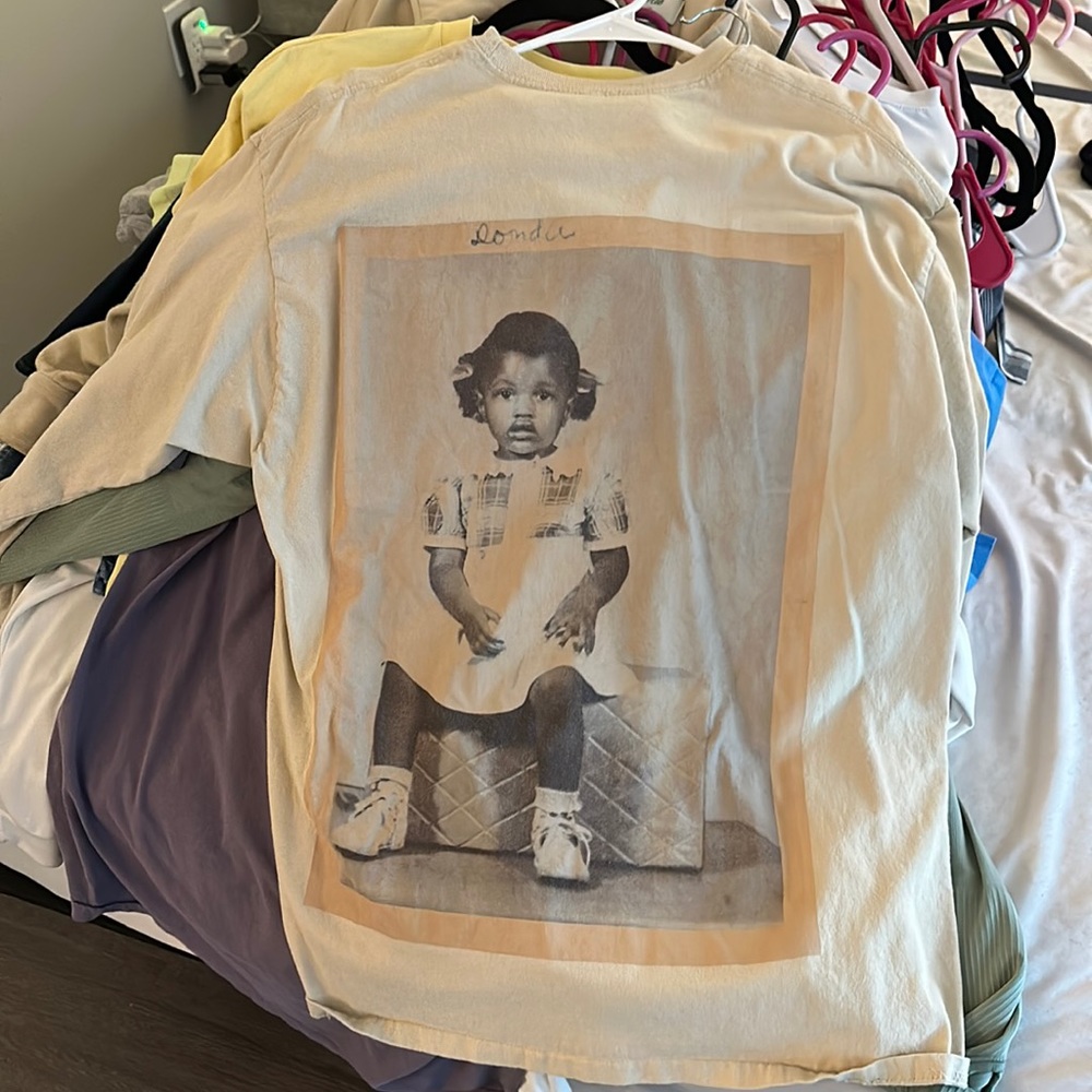 donda shirt